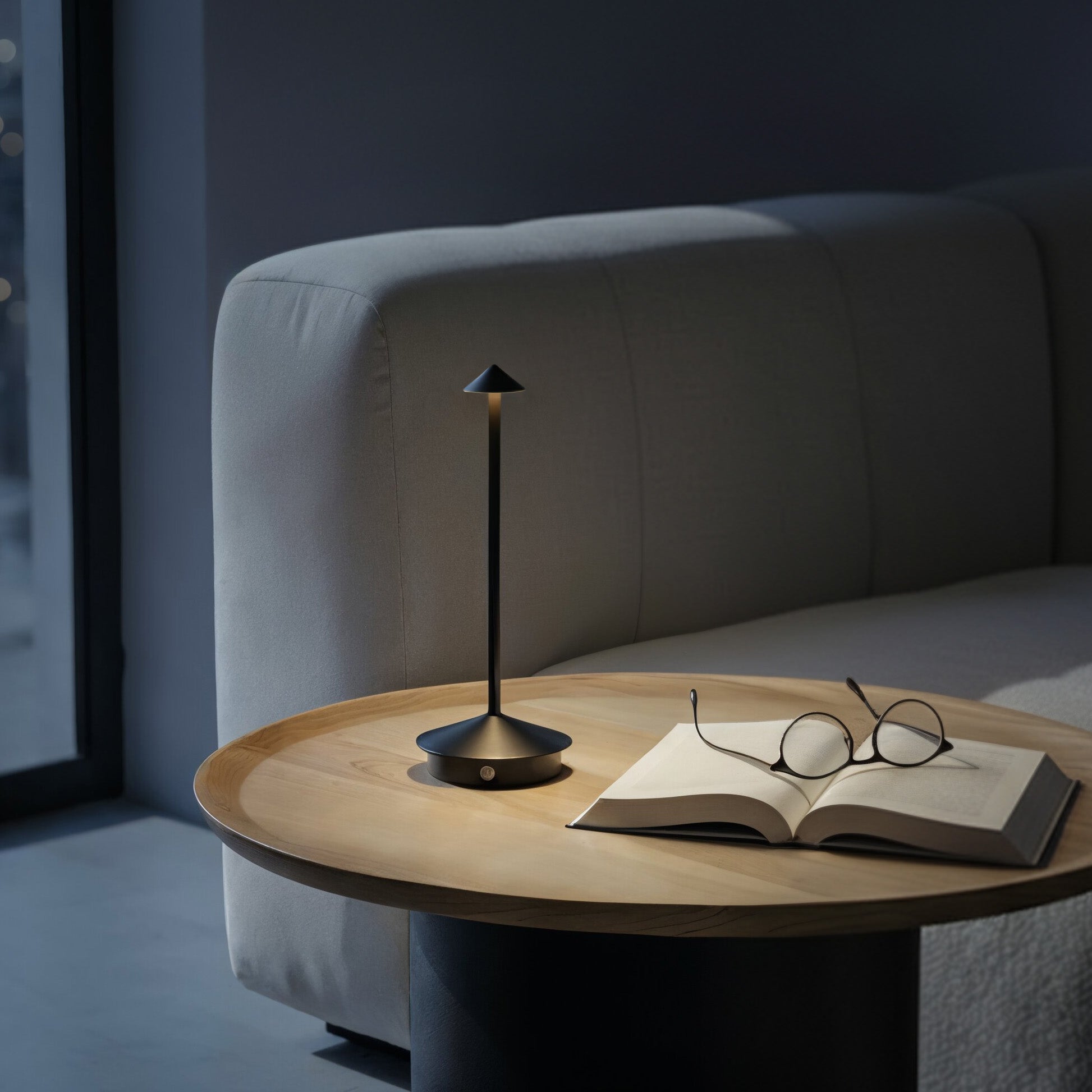 NOVA | Regulable en intensidad y temperatura, USB-C